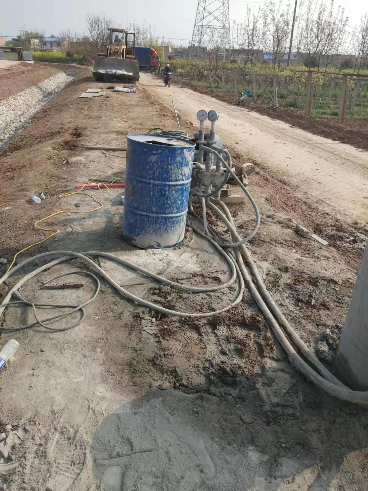 英州镇顶管注浆